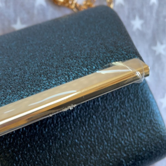 Clutch - Picture 5 of 5